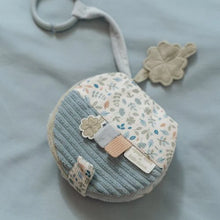Lade das Bild in den Galerie-Viewer, MIFFY BUGGYBUCG - BLAU - LUCKY LEAVES