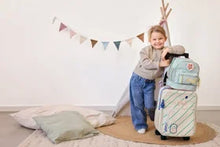 Lade das Bild in den Galerie-Viewer, KINDERGARTENRUCKSACK MINI - HAPPY TRAILS / BLUME