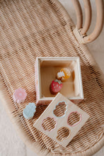 Lade das Bild in den Galerie-Viewer, HOLZ STECKSPIEL - FAIRY GARDEN - ROSA