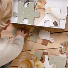 Lade das Bild in den Galerie-Viewer, LITTLE FARM - XL BAUERNHOF PUZZLE (42 TEILE )