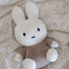 Lade das Bild in den Galerie-Viewer, KUSCHELTIER - MIFFY - FLUFFY / 35 CM - TAUPE