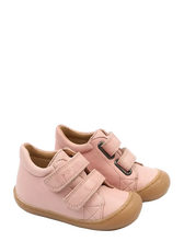 Lade das Bild in den Galerie-Viewer, POM POM PM PAX - BABYLAUFLERNSCHUHE - ROSE