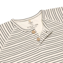 Lade das Bild in den Galerie-Viewer, LANGARMSHIRT GOTS - GR. 86/92 Cozy Colors, Striped grey anthracite