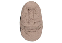 Lade das Bild in den Galerie-Viewer, Fußsack GRUPPE 0+ 3/5 PUNKTE- EMBOSSED - MILKY COFFEE
