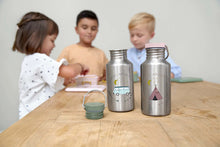 Lade das Bild in den Galerie-Viewer, EDELSTAHL KINDER TRINKFLASCHE 500ML - ADVENTURE TIPI
