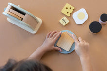 Lade das Bild in den Galerie-Viewer, HOLZ TOASTER SET 10 TLG: (FSC)
