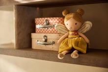 Lade das Bild in den Galerie-Viewer, KUSCHELPUPPE - BEE LILY
