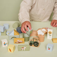 Lade das Bild in den Galerie-Viewer, BAUSTEINE - LITTLE FARM
