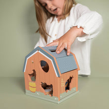 Lade das Bild in den Galerie-Viewer, FORMEN STECKSPIEL - LITTLE FARM
