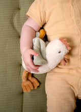 Lade das Bild in den Galerie-Viewer, KUSCHELTIERN- HUHN - 17 CM - LITTLE FARM - LITTLE DUTCH

