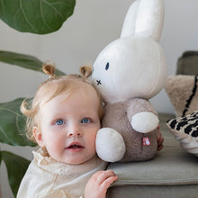 Lade das Bild in den Galerie-Viewer, KUSCHELTIER - MIFFY - FLUFFY / 35 CM - TAUPE
