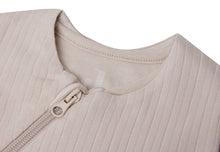 Lade das Bild in den Galerie-Viewer, SCHLAFSACK FÜR NEUGEBORENE 60 CM - BASIC STRIPE NOUGAT
