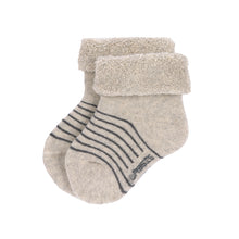Lade das Bild in den Galerie-Viewer, BABY - NEWBORN SOCKEN - GRAU BEIGE

