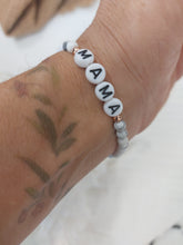 Lade das Bild in den Galerie-Viewer, MAMA - ARMBAND - WEISS ROST
