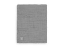 Lade das Bild in den Galerie-Viewer, DECKE WRINKLED COTTON 75X100 CM - GRAU
