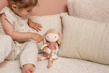 Lade das Bild in den Galerie-Viewer, KUSCHELPUPPE - ANNA - 35 CM
