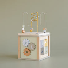 Lade das Bild in den Galerie-Viewer, HOLZ-AKTIVITÄTENWÜRFEL MOTORIK
- LITTLE GOOSE
