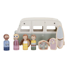 Lade das Bild in den Galerie-Viewer, VINTAGE - VAN MIT SPIELFIGUREN - FSC ZERTIFIZIERT

