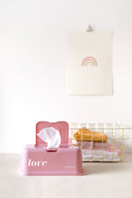Lade das Bild in den Galerie-Viewer, FEUCHTTÜCHERBOX - ROSA LOVE
